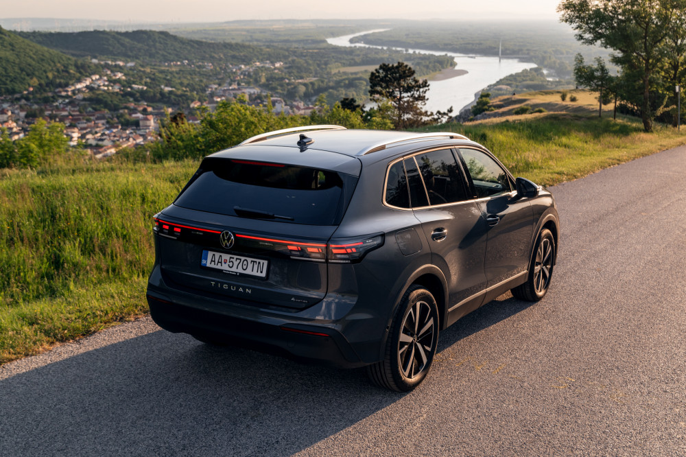 Volkswagen Tiguan Limited 2,0 TSI 4MOTION
